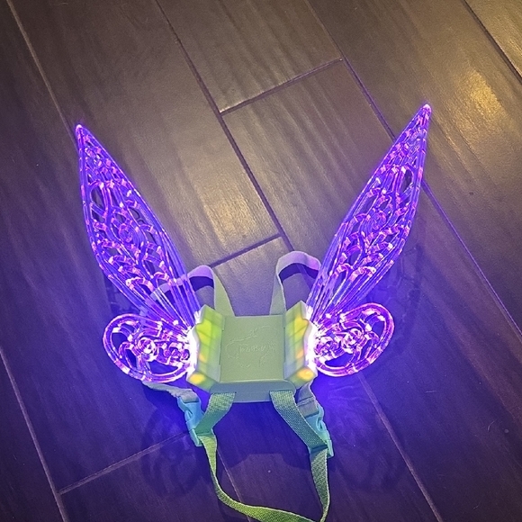Disney Tinkerbell Light UP Wings NWOT - Picture 1 of 7